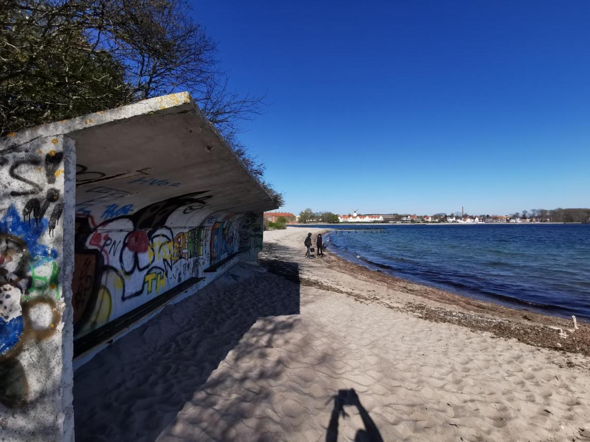 Ditlevs Apartment Sonderborg Bagian luar foto